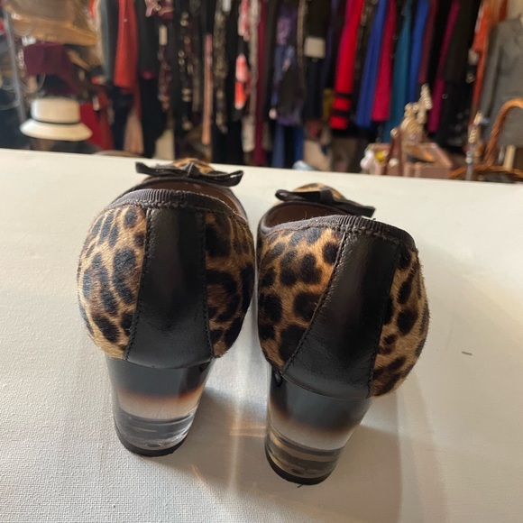 Ferragamo pumps - Picture 3 of 3